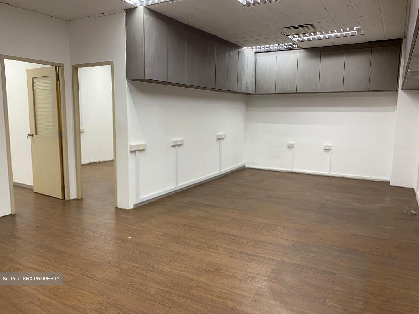 Golden Sultan Plaza (D7), Office #536044021